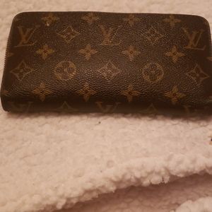 Louis vuitton trifold wallet